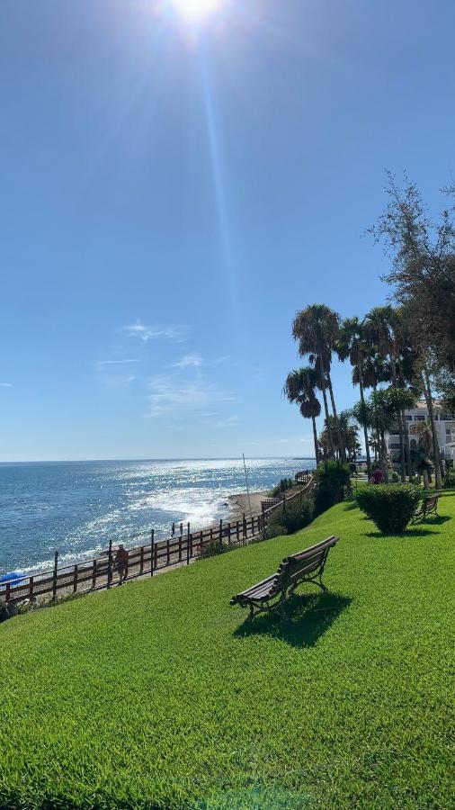 Apartment Algaida Calahonda Beachfront Sea View Sitio de Calahonda Bagian luar foto